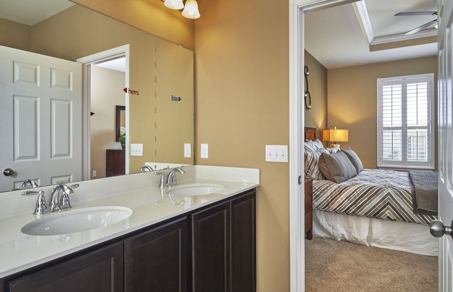 Representative furnished interior of a home built from the Rosemont by Pulte Homes in Independence at Carter's Station, Columbia (Image 5).