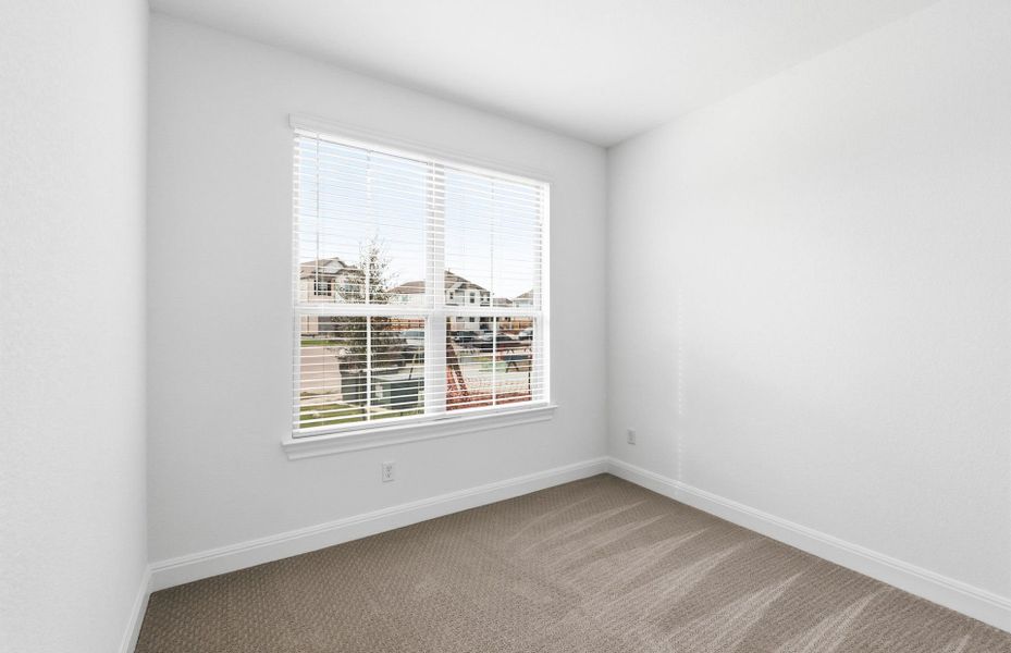 Spacious, unfurnished interior of a new home in Santa Rita Ranch, Liberty Hill (Image 53).