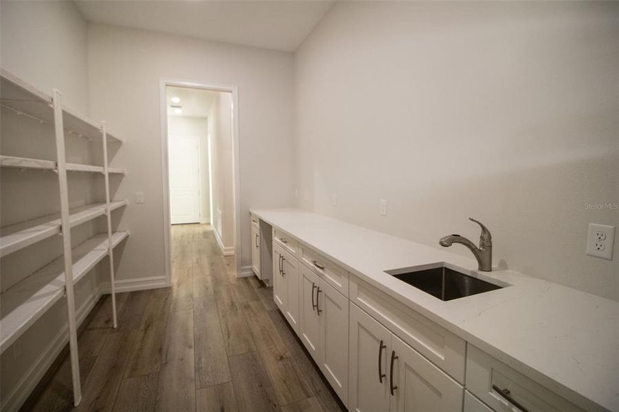 Furnished interior view inside a new home in Pine Ridge Estates, Beverly Hills (Image 7). Furnished interior view inside a new home in Pine Ridge Estates, Beverly Hills (Image 7).