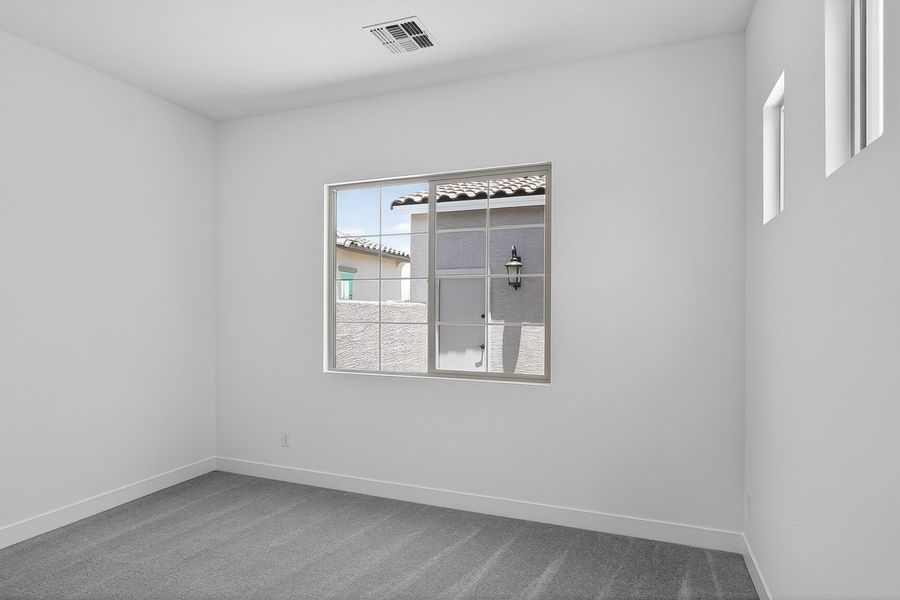 Spacious, unfurnished interior of a new home in Estrella, Goodyear (Image 18).