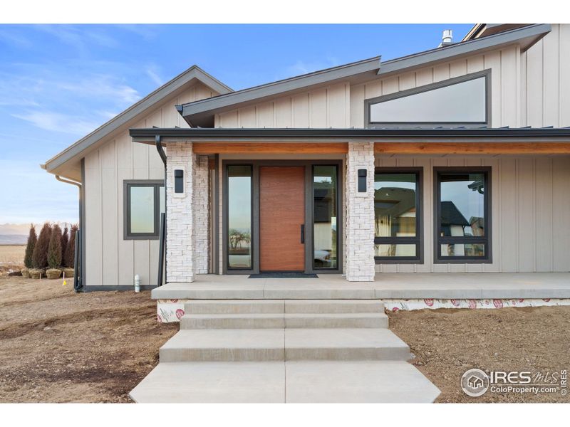 Exterior details and patio area of a home in , Berthoud (Image 3).