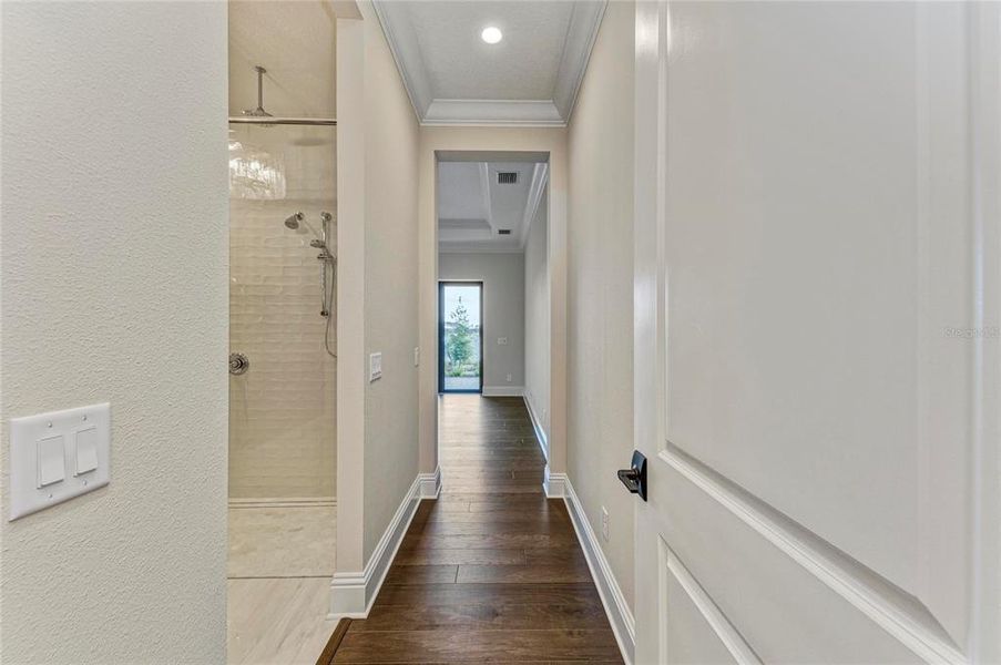 Spacious, unfurnished interior of a new home in The Alcove at Waterside, Sarasota (Image 23). Spacious, unfurnished interior of a new home in The Alcove at Waterside, Sarasota (Image 23).