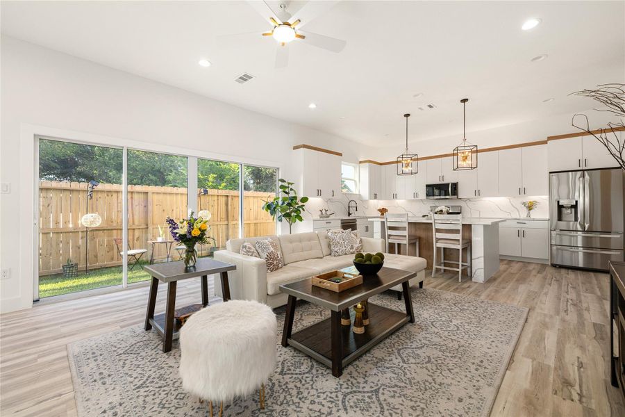 Furnished interior view inside a new home in , Houston (Image 35). Furnished interior view inside a new home in , Houston (Image 35).