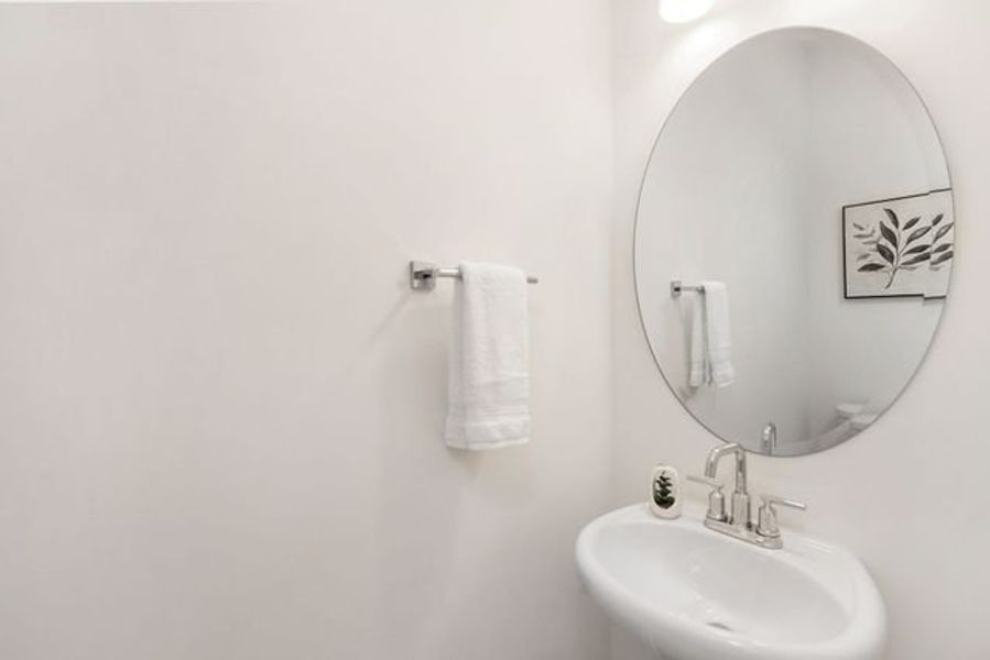 Representative interior finishes for a home built from the Eden by True Homes in Tanglewood East, Angier (Image 18).