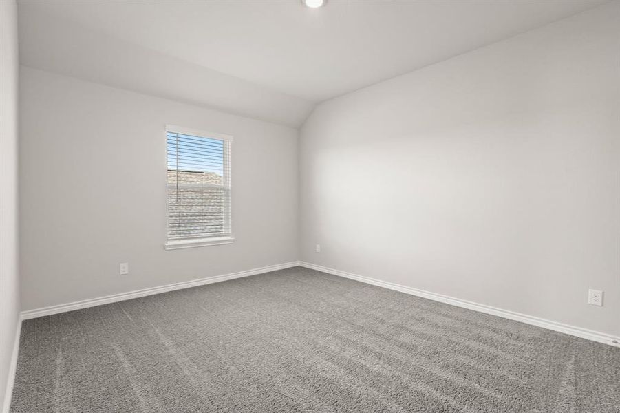 Spacious, unfurnished interior of a new home in Rocky Creek Crossing, Fort Worth (Image 19). Spacious, unfurnished interior of a new home in Rocky Creek Crossing, Fort Worth (Image 19).