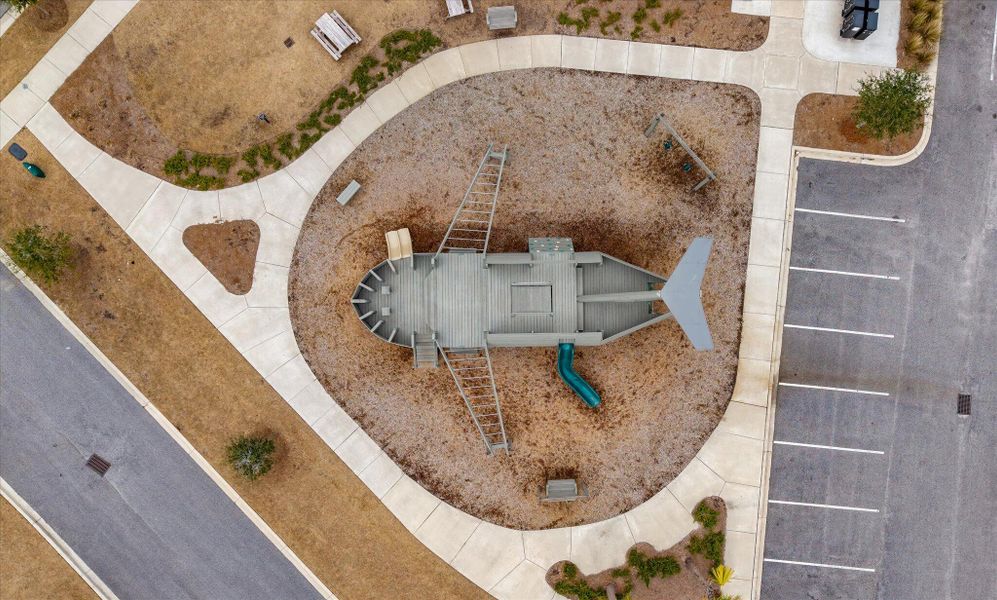 Community amenities in Limehouse Village: Arbor Series, Summerville (Image 37). Community amenities in Limehouse Village: Arbor Series, Summerville (Image 37).