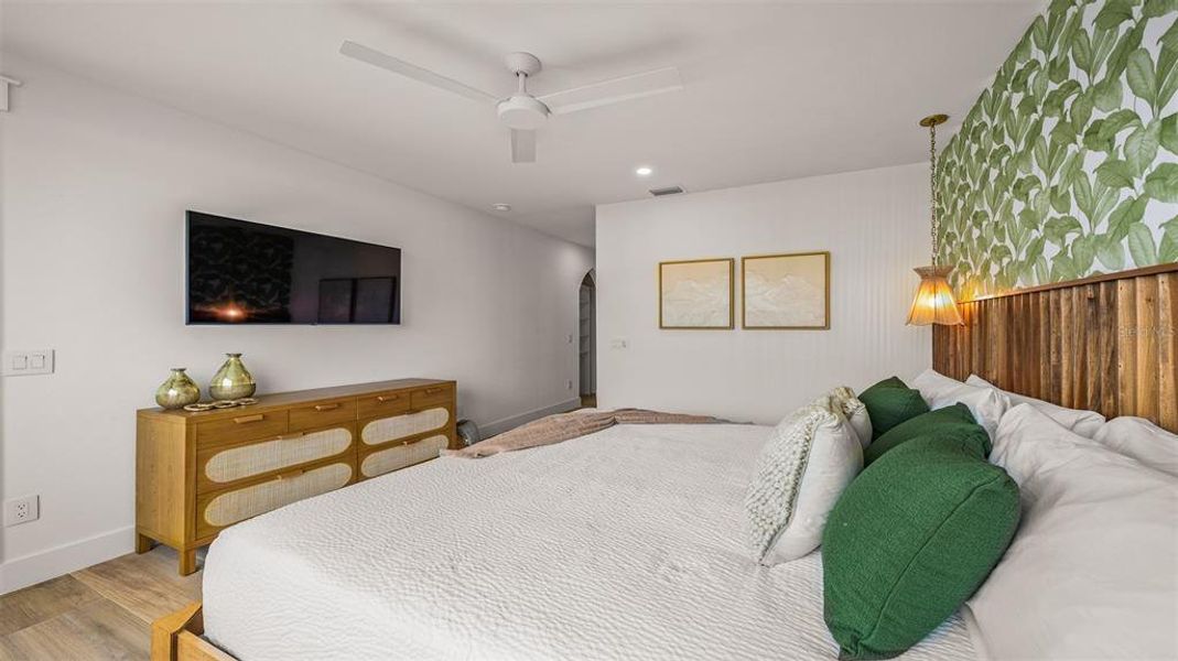 Furnished interior view inside a new home in , Sarasota (Image 50).
