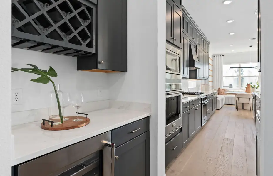 Representative furnished interior of a home built from the Roseland by Pulte Homes in Stonehill, Howey-in-the-Hills (Image 17).