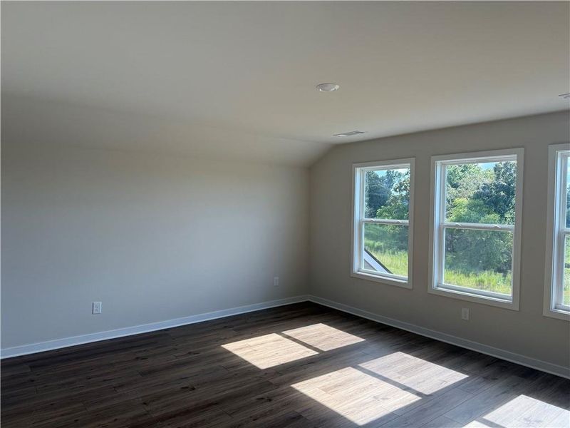 Spacious, unfurnished interior of a new home in Fowler Farms, Auburn (Image 21).