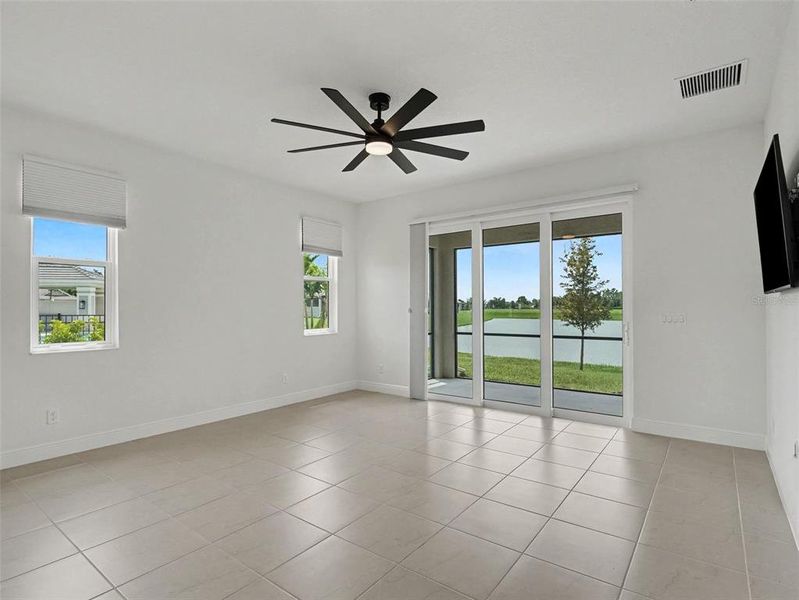 Spacious, unfurnished interior of a new home in , Parrish (Image 14).