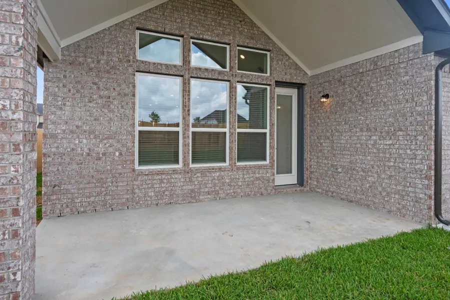 Photos are REPRESENTATIVE of the home /floor plan and are NOT of the actual home. Selections, features, and room options may vary. Photos are REPRESENTATIVE of the home /floor plan and are NOT of the actual home. Selections, features, and room options may vary.