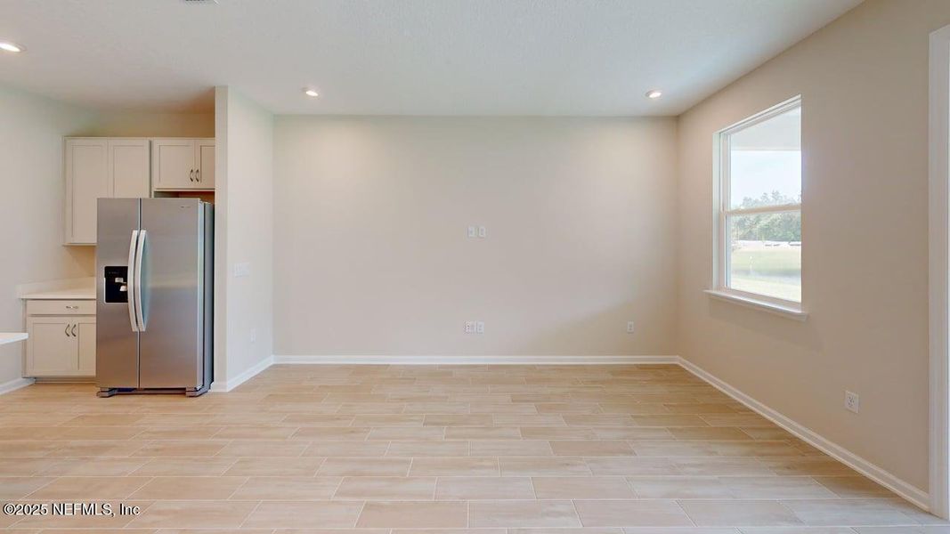 Spacious, unfurnished interior of a new home in Sandridge Hills, Green Cove Springs (Image 12).