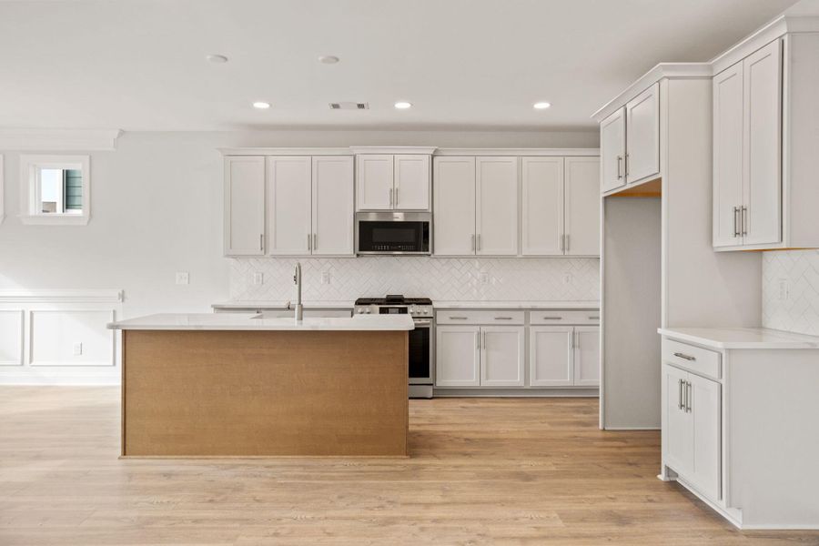 Furnished interior view inside a new home in Phillips Crossing, Ridgeville (Image 7).