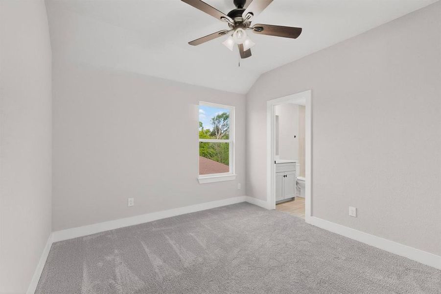 Spacious, unfurnished interior of a new home in , Rowlett (Image 33).