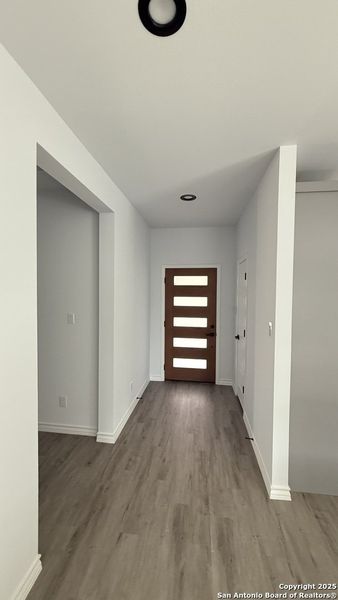 Spacious, unfurnished interior of a new home in , Spring Branch (Image 20). Spacious, unfurnished interior of a new home in , Spring Branch (Image 20).