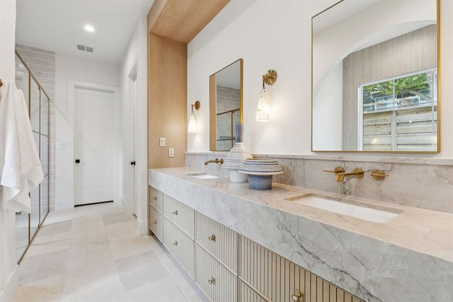 Furnished interior view inside a new home in , Dallas (Image 5).