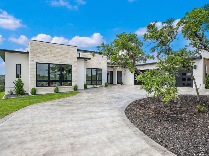 Image 70 of a home in .