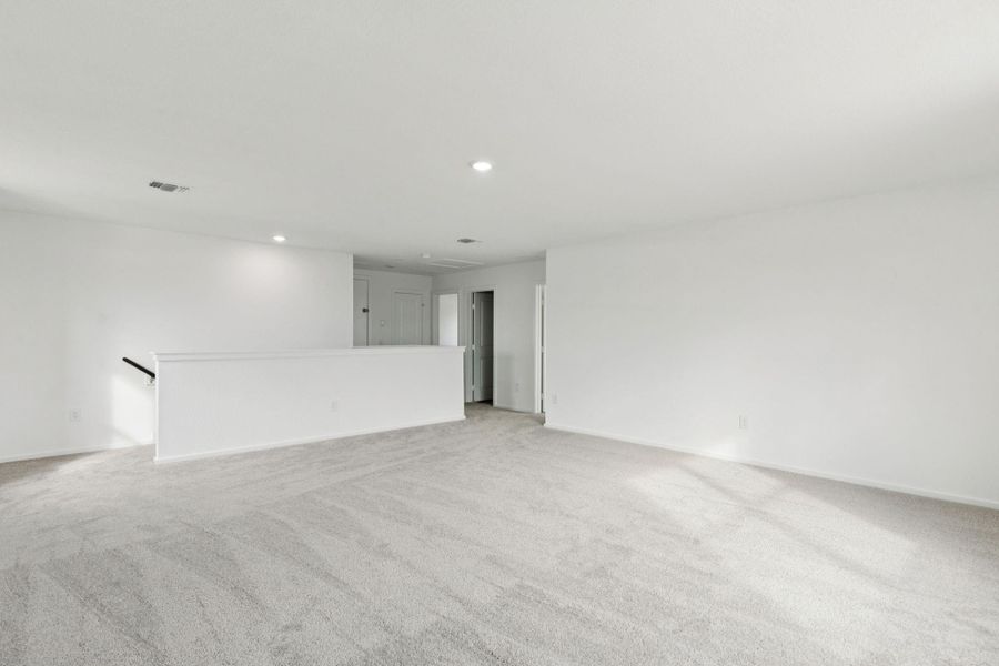 Spacious, unfurnished interior of a new home in Windcress, Cove (Image 26).