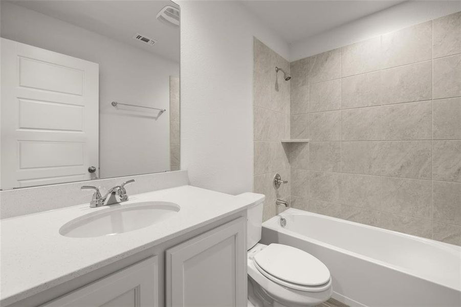 6076 Bursey Bathroom1