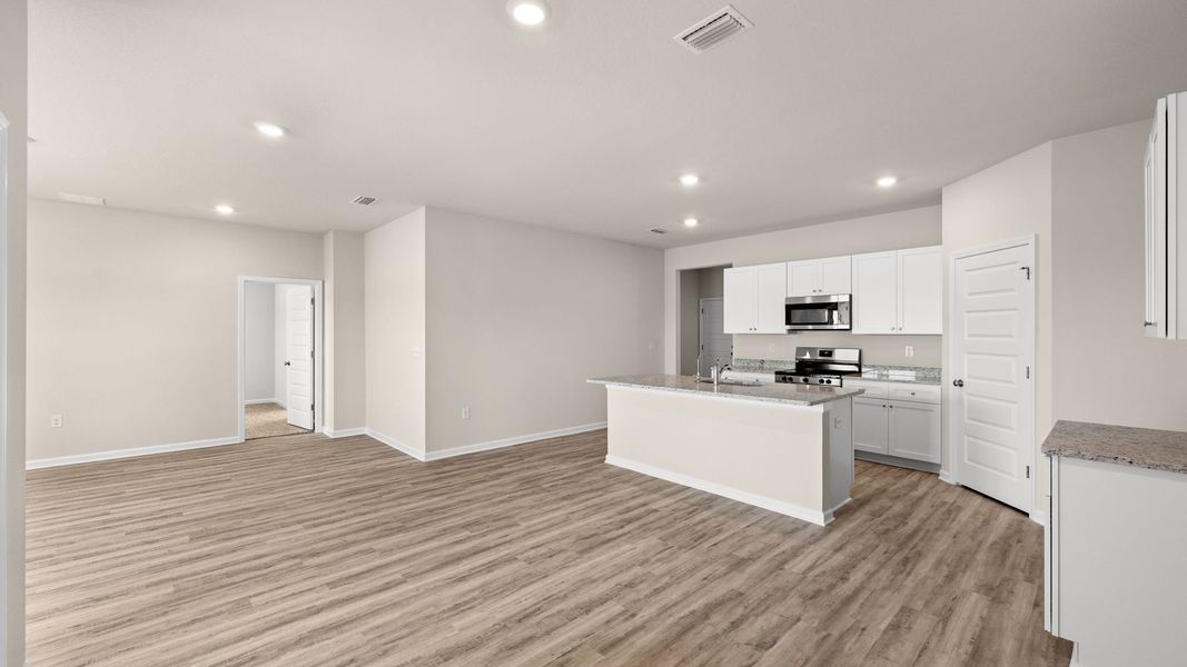 Furnished interior view inside a new home in Hodges Bayou Plantation, Panama City (Image 8).