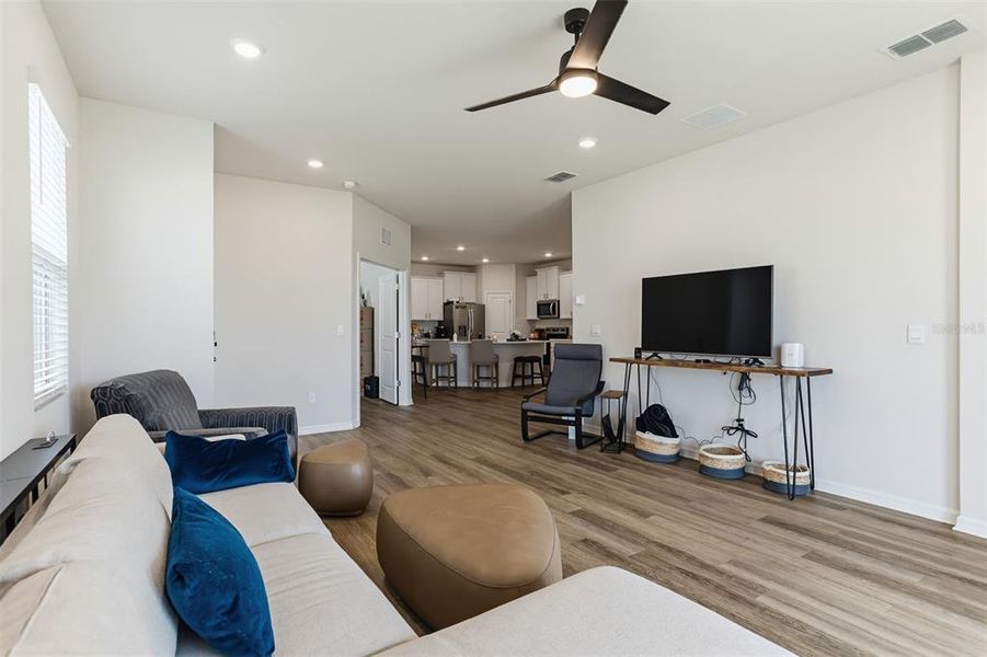 Furnished interior view inside a new home in Star Farms at Lakewood Ranch, Bradenton (Image 11).