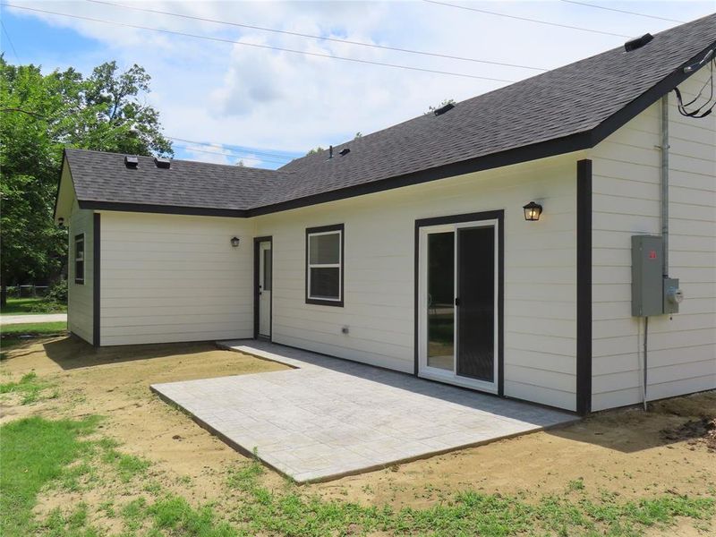 Exterior details and patio area of a home in , Wills Point (Image 3).