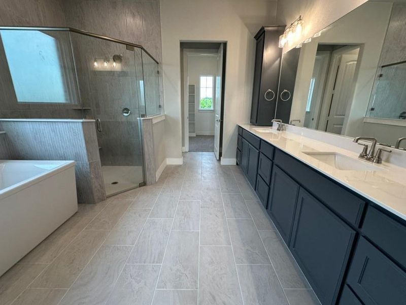 Furnished interior view inside a new home in Fannin Ranch, Leonard (Image 9).