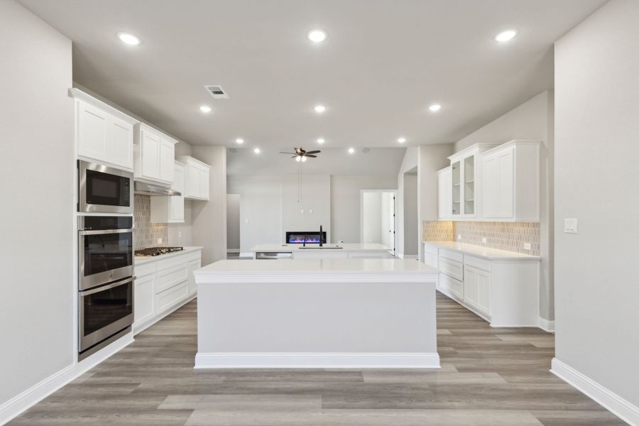 Furnished interior view inside a new home in Lakeview Heights, Azle (Image 16). Furnished interior view inside a new home in Lakeview Heights, Azle (Image 16).