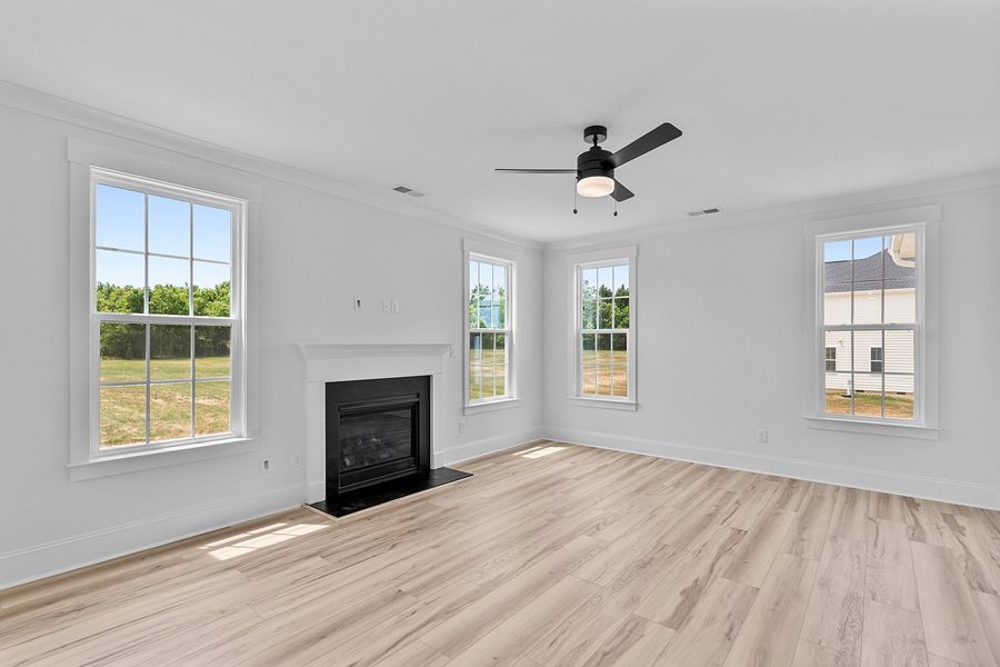 Spacious, unfurnished interior of a new home in Lilah Grove, Summerfield (Image 19).