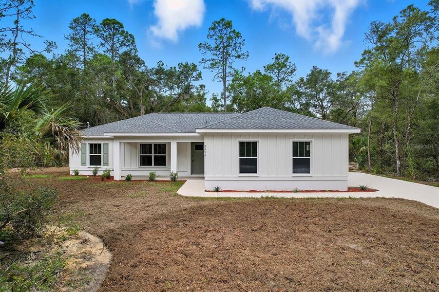 Exterior details and patio area of a home in , Crystal River (Image 2). Exterior details and patio area of a home in , Crystal River (Image 2).