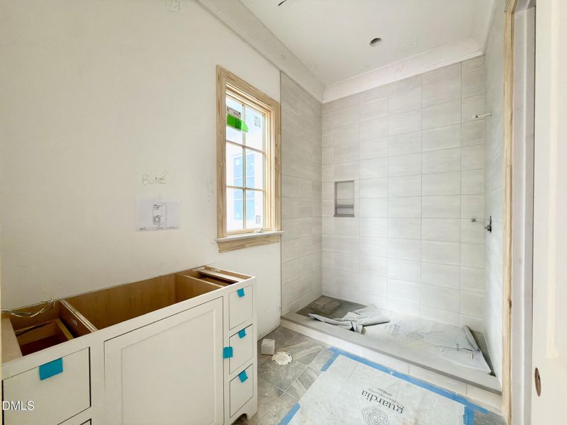 Guest Suite Bath