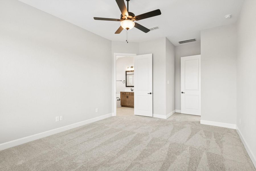 Spacious, unfurnished interior of a new home in Riceland 50’ Front Load Homesites, Mont Belvieu (Image 20).