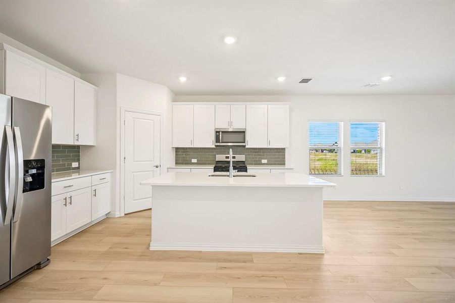 Photo is not of the actual home, but is an inspirational photo of builder’s model home and may depict options, furnishings, and/or decorator features that are not included. Photo is not of the actual home, but is an inspirational photo of builder’s model home and may depict options, furnishings, and/or decorator features that are not included.