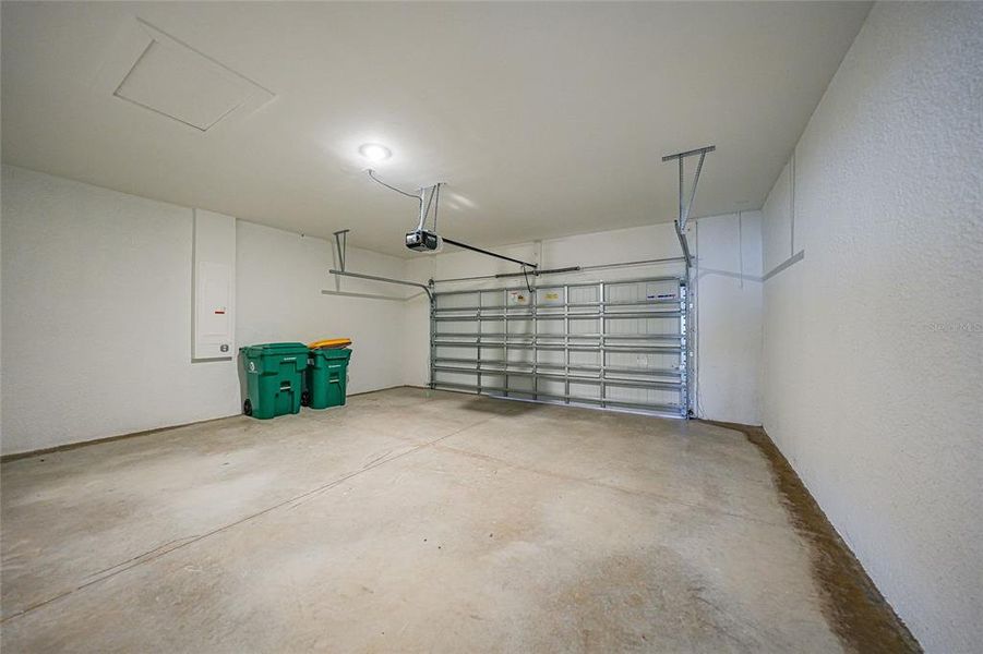 Spacious, unfurnished interior of a new home in , Port Charlotte (Image 25). Spacious, unfurnished interior of a new home in , Port Charlotte (Image 25).