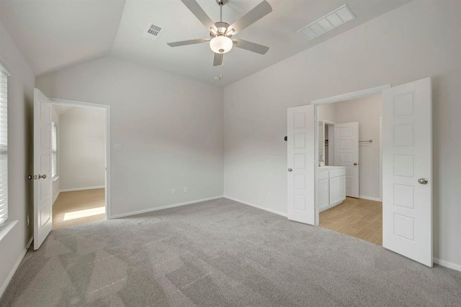 Spacious, unfurnished interior of a new home in Elevon, Lavon (Image 22). Spacious, unfurnished interior of a new home in Elevon, Lavon (Image 22).