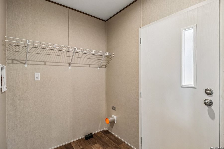 Spacious, unfurnished interior of a new home in , Devine (Image 28). Spacious, unfurnished interior of a new home in , Devine (Image 28).