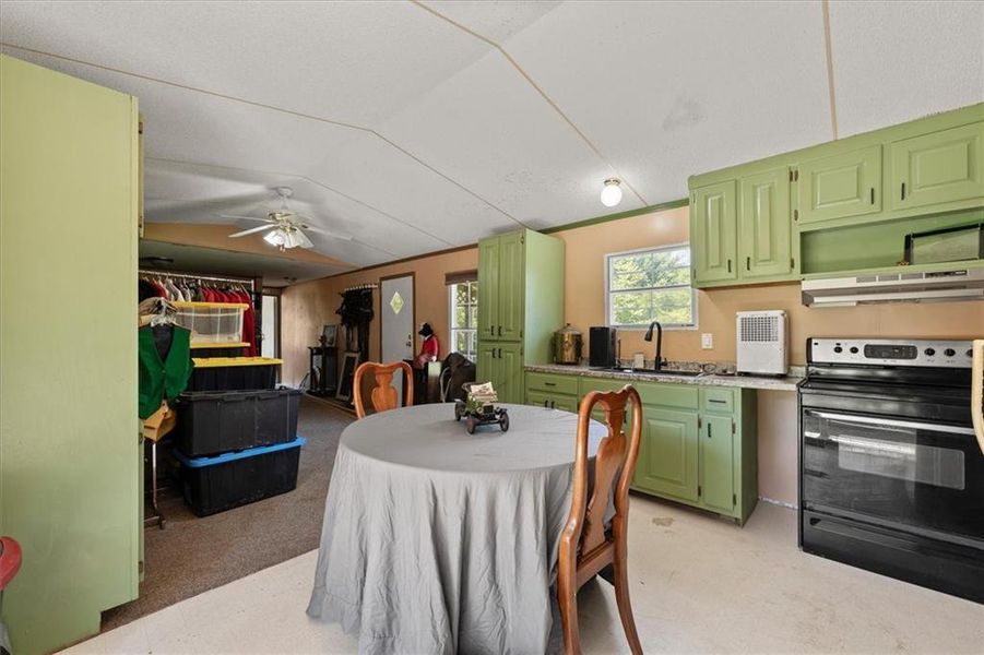 Furnished interior view inside a new home in , Washington (Image 14).