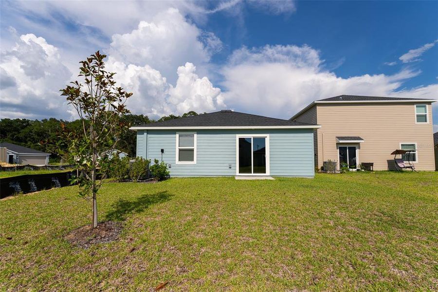 Exterior details and patio area of a home in , Ocala (Image 21). Exterior details and patio area of a home in , Ocala (Image 21).