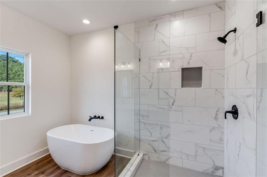 Furnished interior view inside a new home in , Dallas (Image 6).