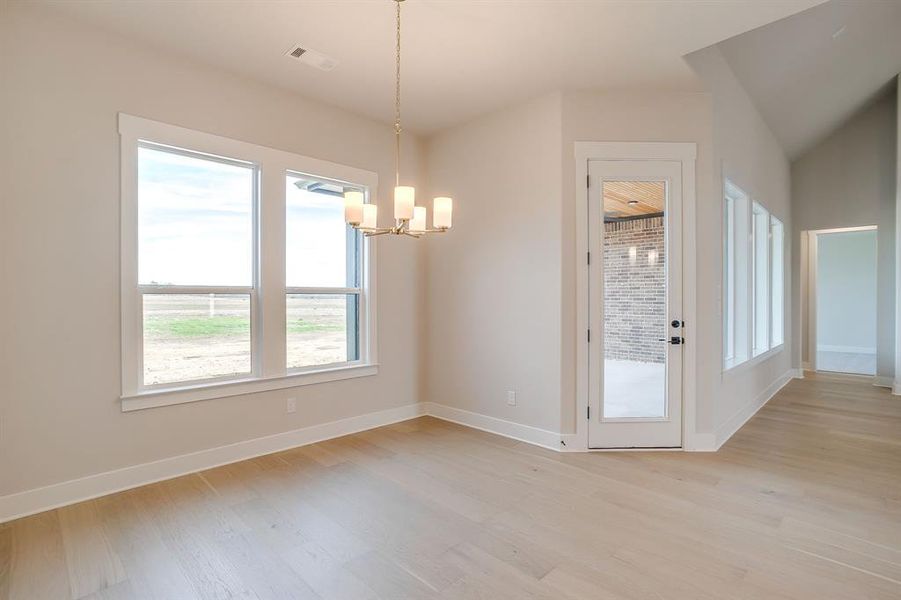 Spacious, unfurnished interior of a new home in Waterfall Ranch Estates, Waxahachie (Image 21).