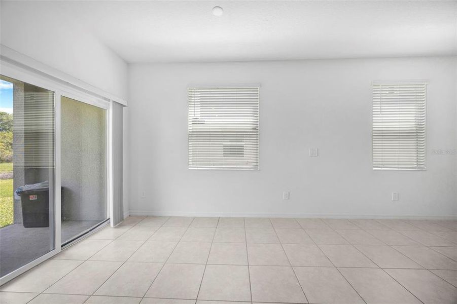 Spacious, unfurnished interior of a new home in Townes at Southshore Pointe, Ruskin (Image 29).
