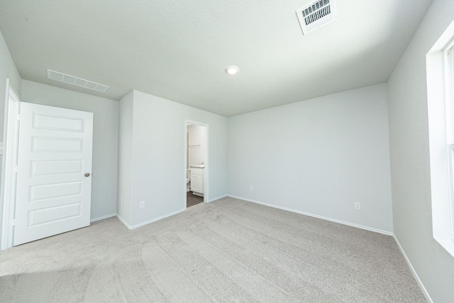 Spacious, unfurnished interior of a new home in Townsend Reserve, Splendora (Image 10). Spacious, unfurnished interior of a new home in Townsend Reserve, Splendora (Image 10).