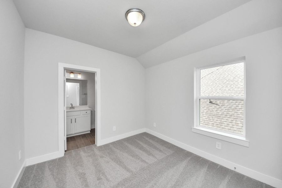 Spacious, unfurnished interior of a new home in Amira: Premier Collection, Tomball (Image 12).