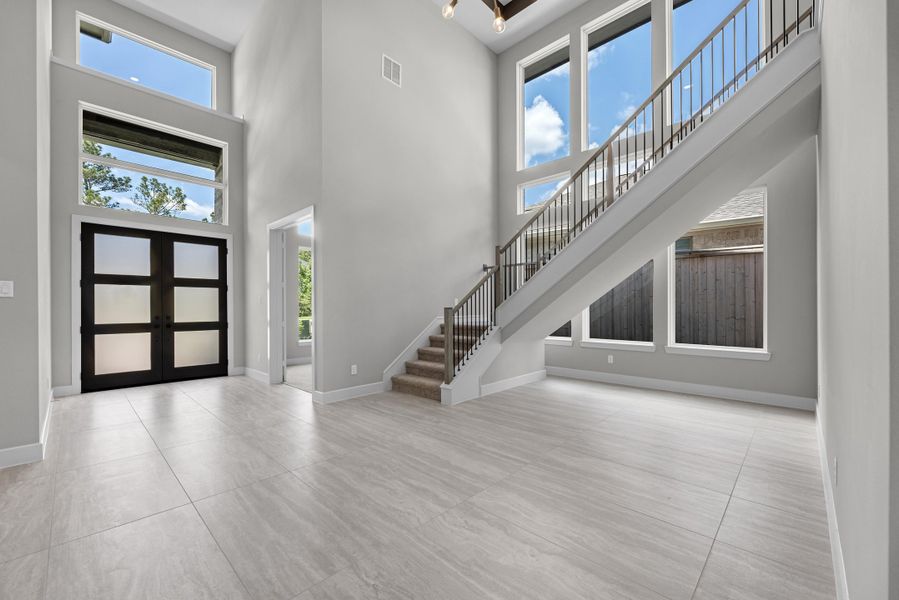 Spacious, unfurnished interior of a new home in Kresston, Montgomery (Image 19).