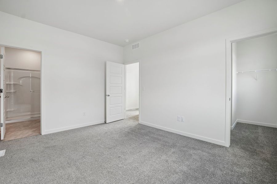 Spacious, unfurnished interior of a new home in Liberty Draw, Evans (Image 28).