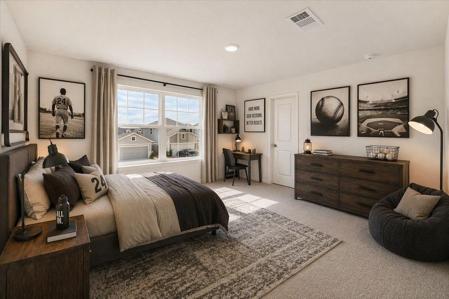 Large secondary bedroom with walk in closet Large secondary bedroom with walk in closet