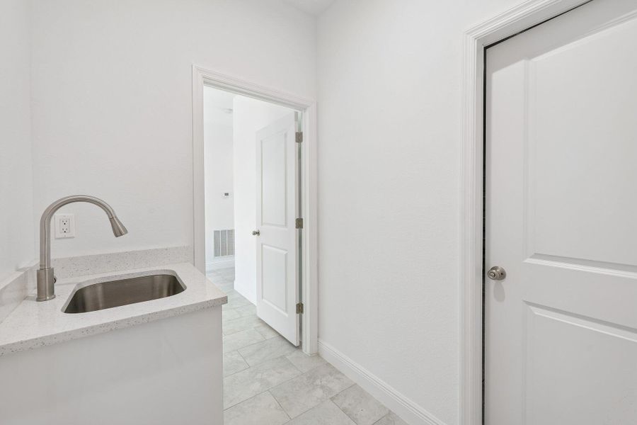 10-web-or-mls-S Castle Cir-S2204-010
