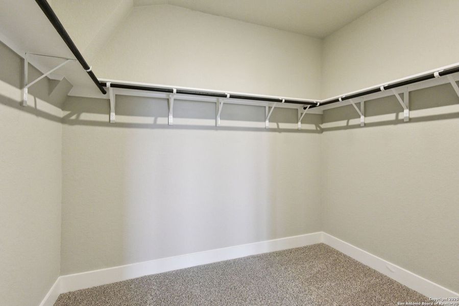 Spacious, unfurnished interior of a new home in Carmel Ranch, Schertz (Image 17). Spacious, unfurnished interior of a new home in Carmel Ranch, Schertz (Image 17).