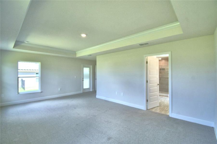 Spacious, unfurnished interior of a new home in , Auburndale (Image 51).