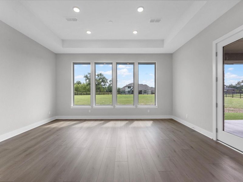 Spacious, unfurnished interior of a new home in The Estates at James Lane, Fulshear (Image 11). Spacious, unfurnished interior of a new home in The Estates at James Lane, Fulshear (Image 11).